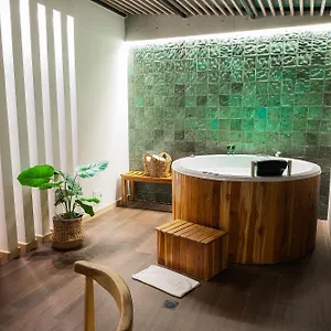 4* Otel Black Tower Premium